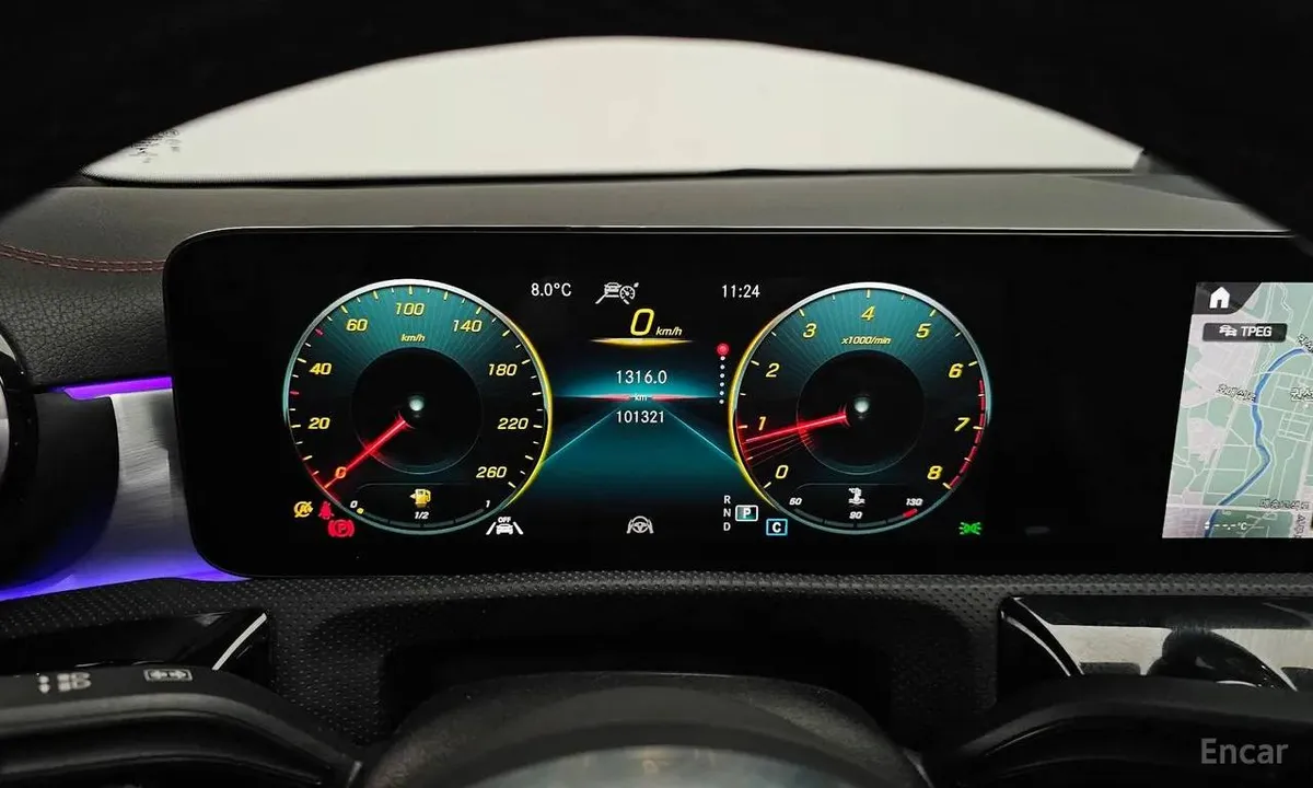 MERCEDES-BENZ CLA250 4MATIC 2022