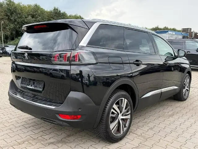PEUGEOT 5008 ALLURE 1 2022