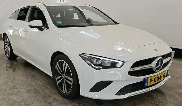 MERCEDES-BENZ CLA SHOOTING BRAKE 180 2022