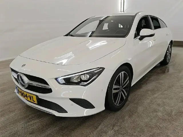 MERCEDES-BENZ CLA SHOOTING BRAKE 180 2022