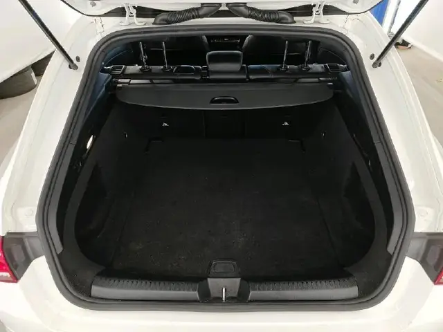 MERCEDES-BENZ CLA SHOOTING BRAKE 180 2022
