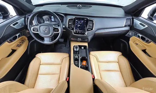 VOLVO XC90 B6 2022