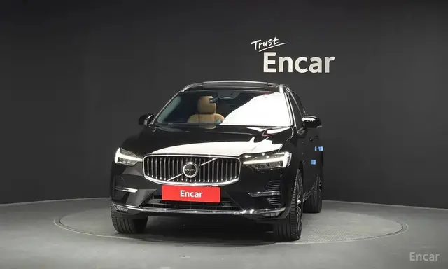 VOLVO XC60 B5 2023