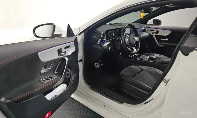 MERCEDES-BENZ CLA250 4MATIC 2022