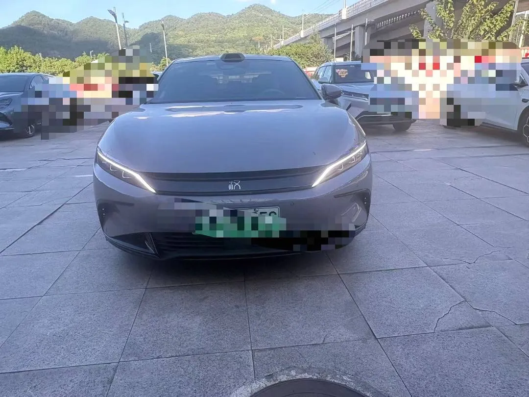 BYD HAN EV 2025