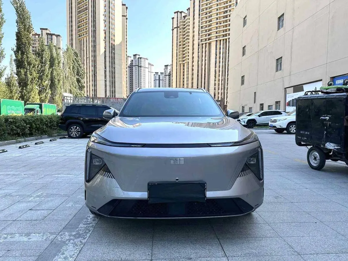 GEELY GALAXY L7 2023