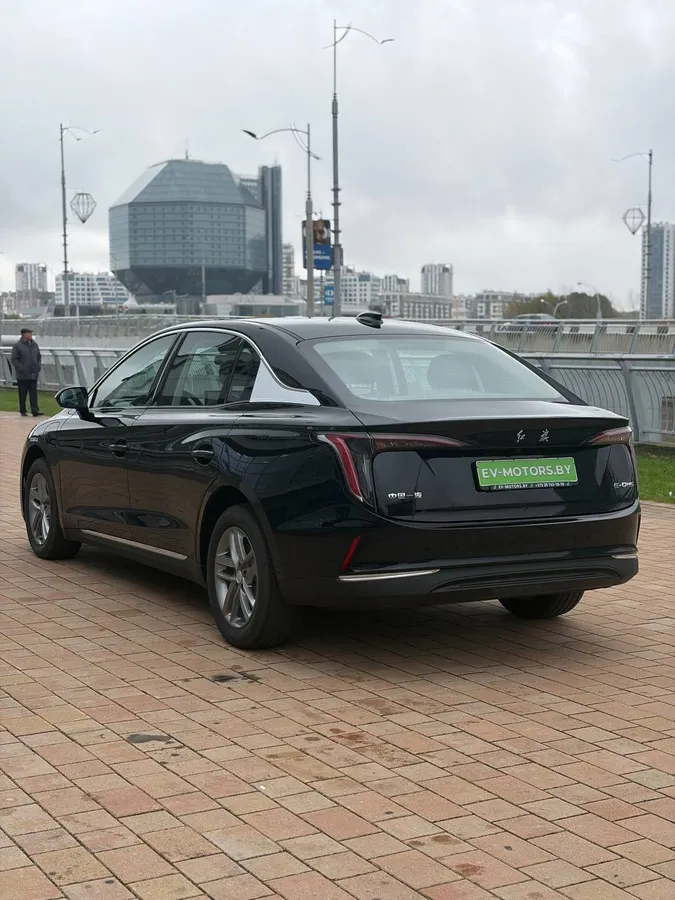 HONGQI E-QM5 500KM TRAVEL EDITION 2025