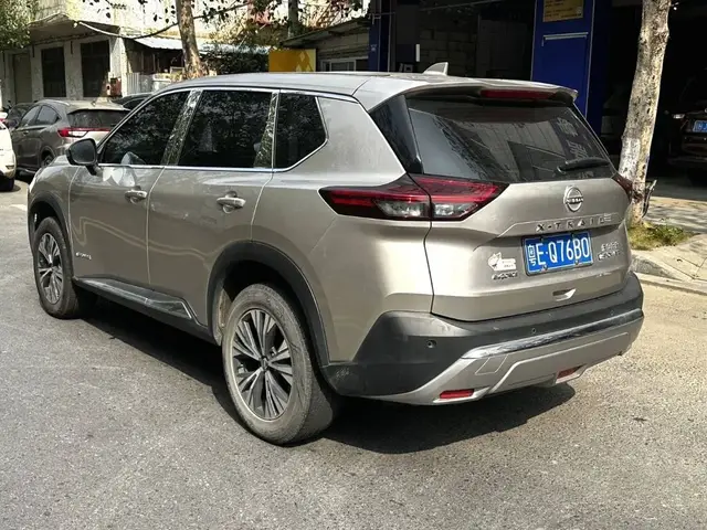 NISSAN X-TRAIL E-POWER 2023