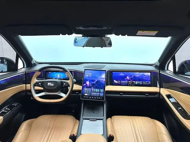 GEELY GALAXY L7 2023