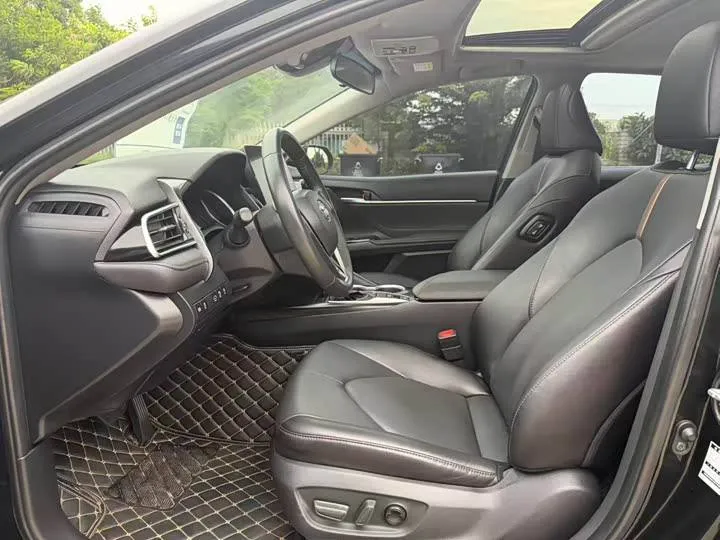 TOYOTA CAMRY LUXURY 2023