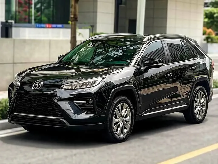 TOYOTA RAV4 LUXURY 2022