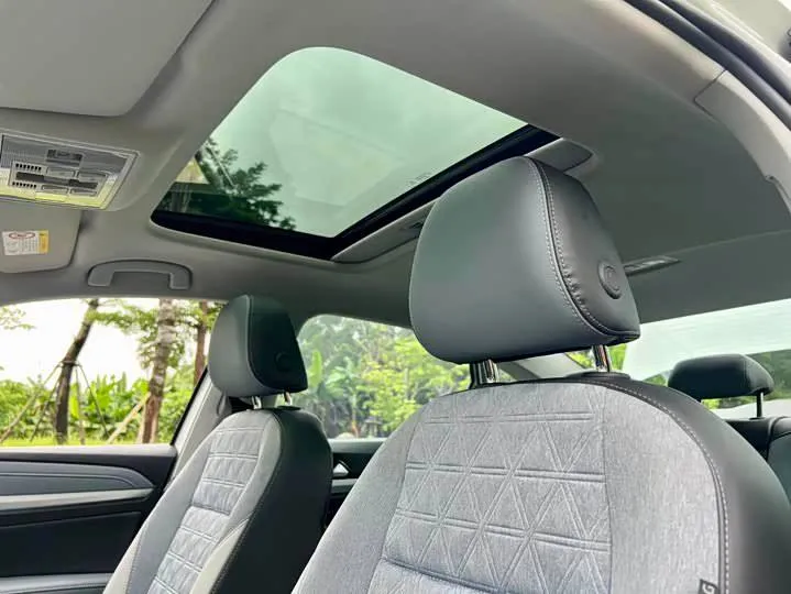 VOLKSWAGEN LAVIDA 2023
