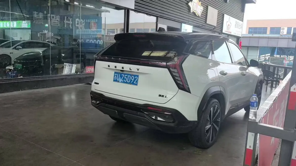 GEELY BOYUE L PRESTIGE 2023