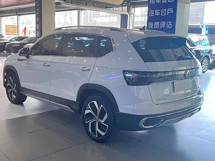 VOLKSWAGEN THARU FULL THARU 300TSI 2WD FULL 2023