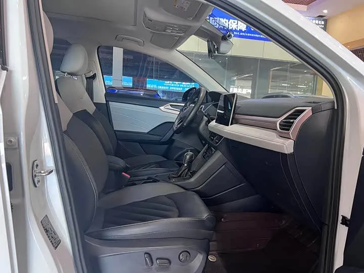 VOLKSWAGEN THARU FULL THARU 300TSI 2WD FULL 2023