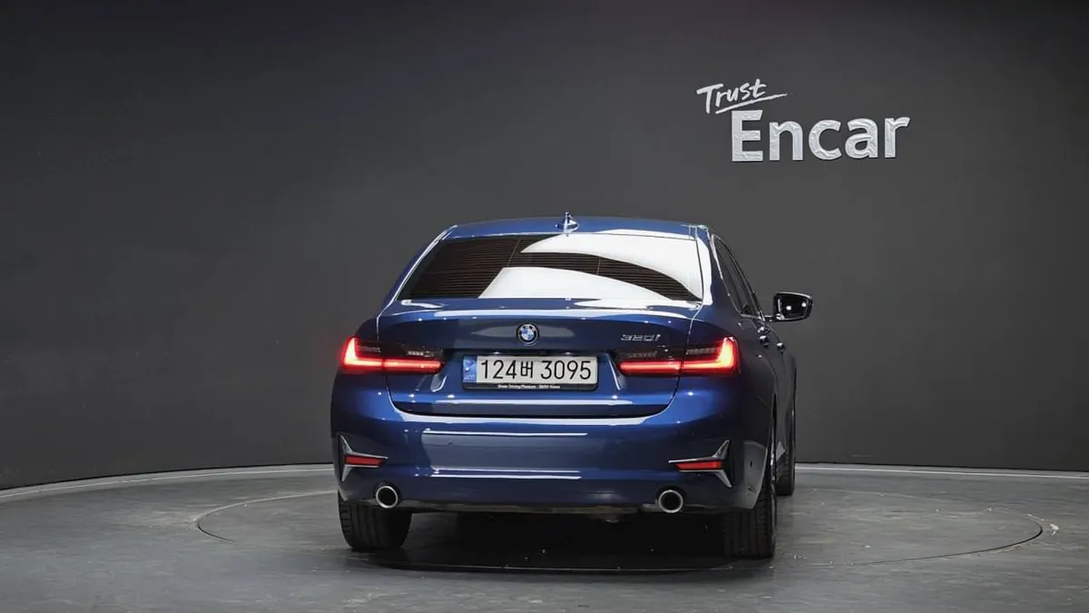 BMW 3 SERIES LUXURY 2022
