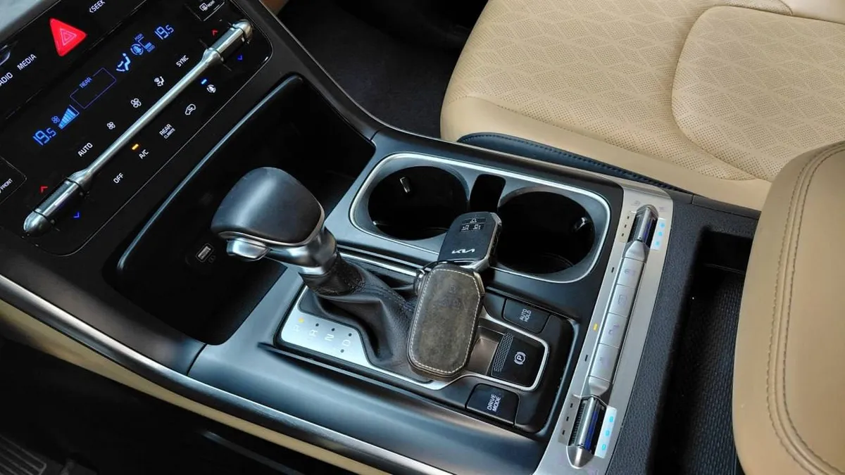 KIA CARNIVAL 2022