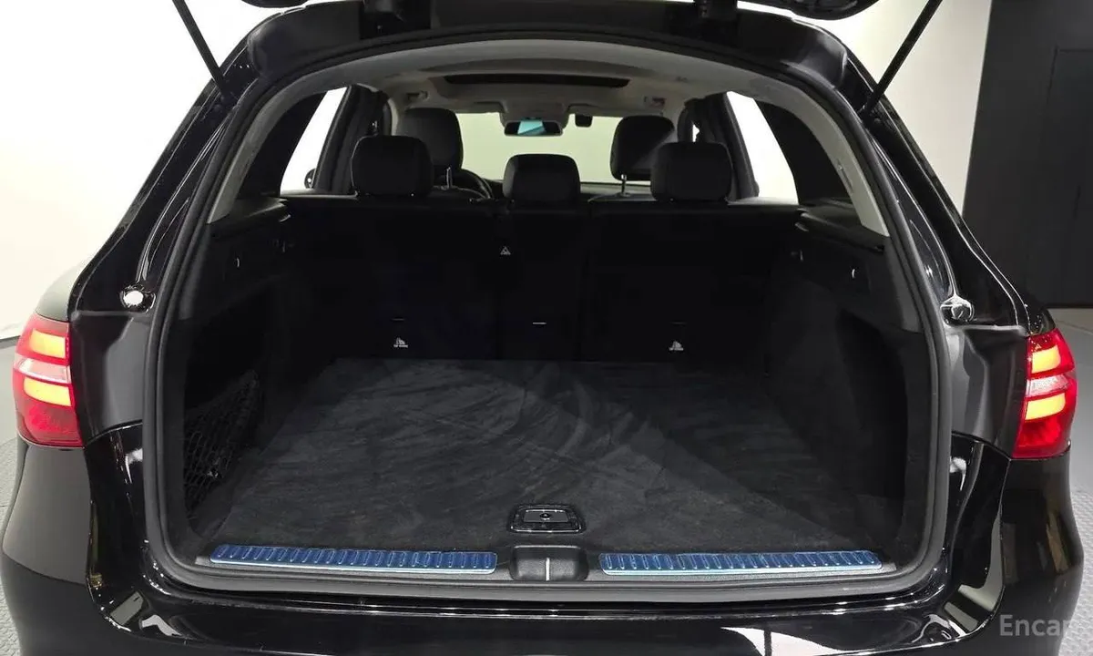 MERCEDES-BENZ GLC-CLASS 2018