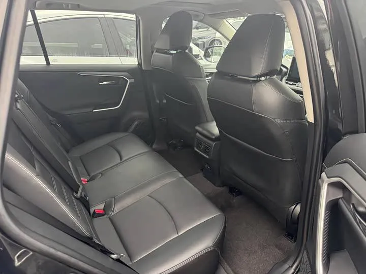 TOYOTA RAV4 2022