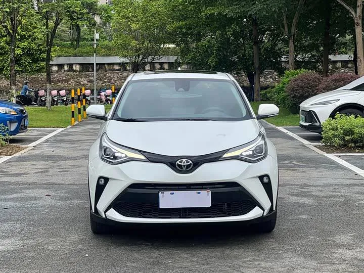 TOYOTA C-HR LUXURY 2021