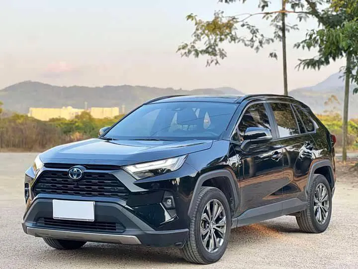 TOYOTA RAV4 2023