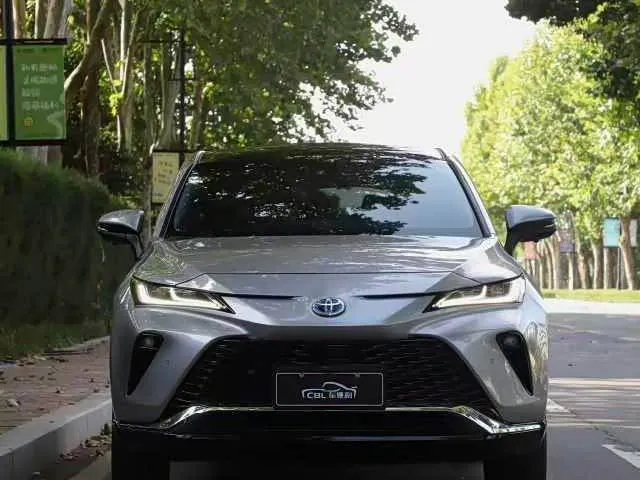TOYOTA VENZA PREMIUM 2022