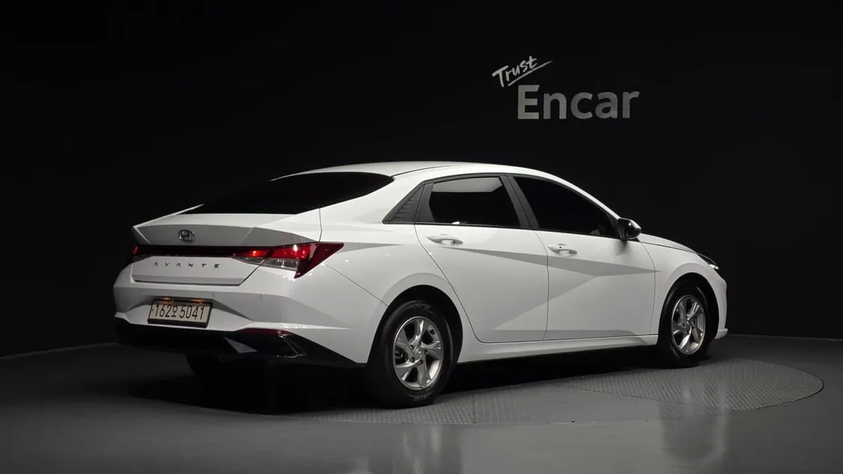 HYUNDAI AVANTE (CN7) 1.6 MODERN 2022