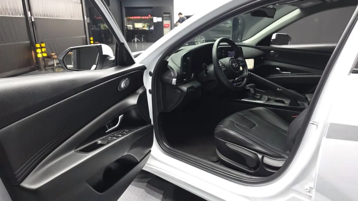 HYUNDAI AVANTE (CN7) 1.6 MODERN 2022