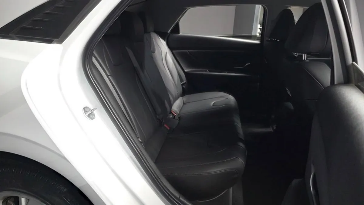 HYUNDAI AVANTE (CN7) 1.6 MODERN 2022