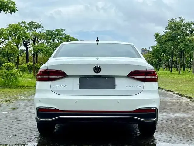 VOLKSWAGEN LAVIDA 2023