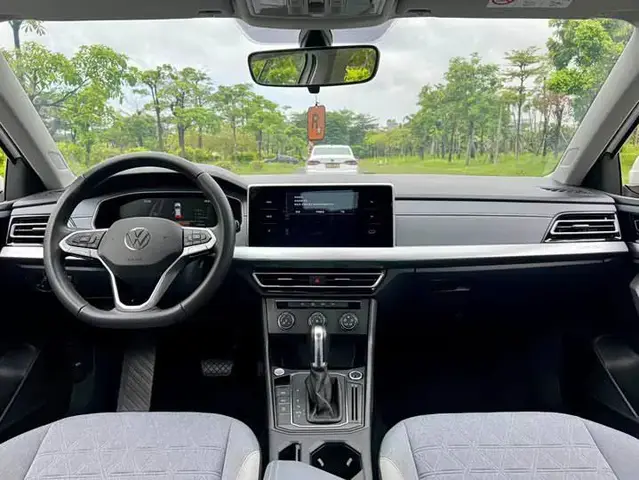 VOLKSWAGEN LAVIDA 2023