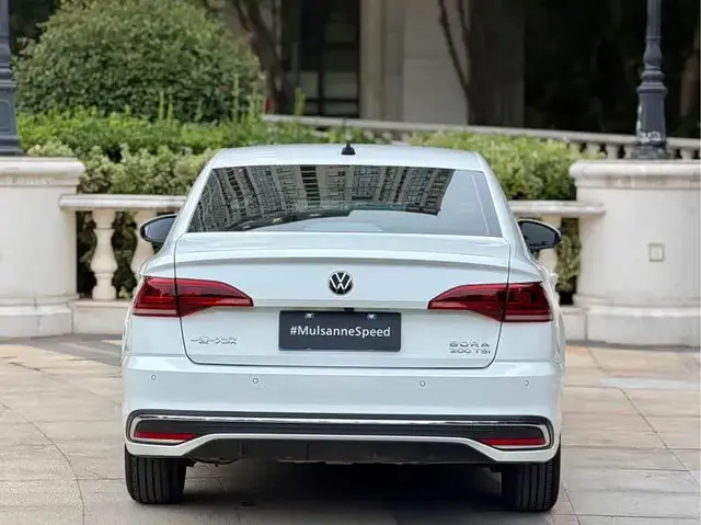 VOLKSWAGEN BORA 200TSI DSG COMFORT 2023
