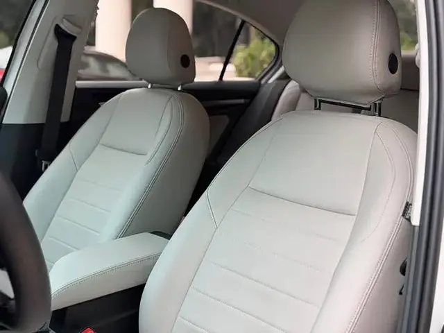 VOLKSWAGEN BORA 200TSI DSG COMFORT 2023