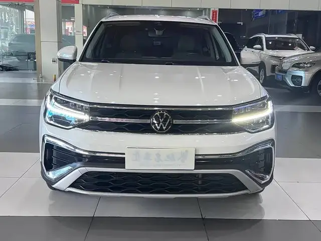VOLKSWAGEN THARU FULL THARU 300TSI 2WD FULL 2023