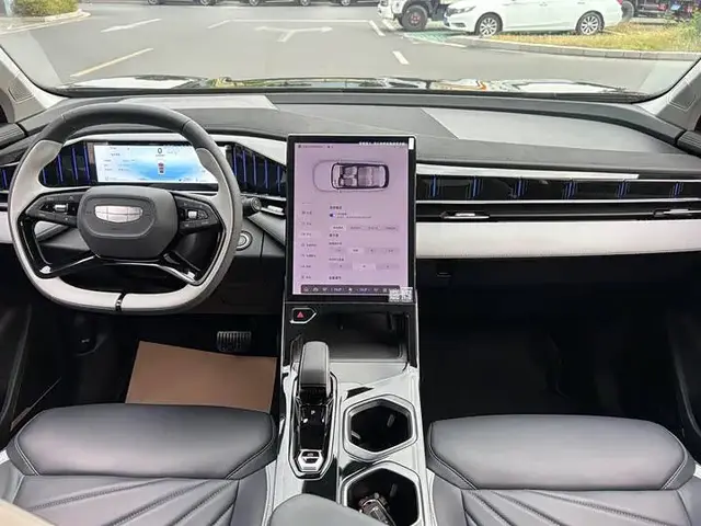 GEELY BOYUE L 2023
