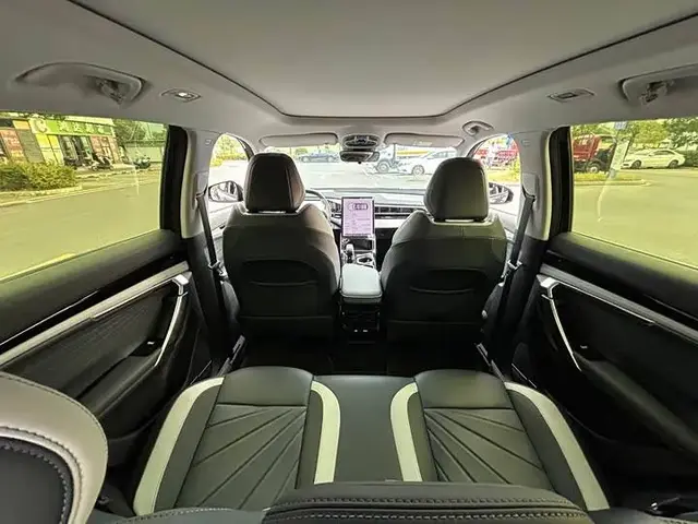 GEELY BOYUE L 2023