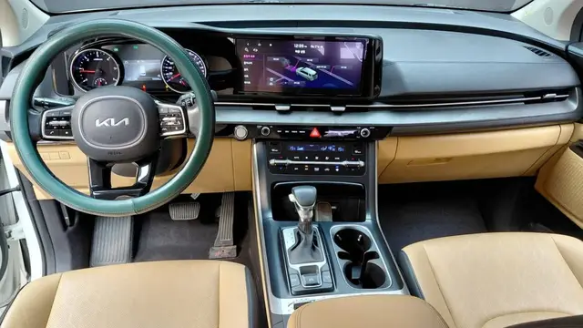 KIA CARNIVAL 2022