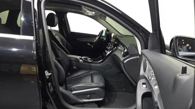 MERCEDES-BENZ GLC-CLASS 2018