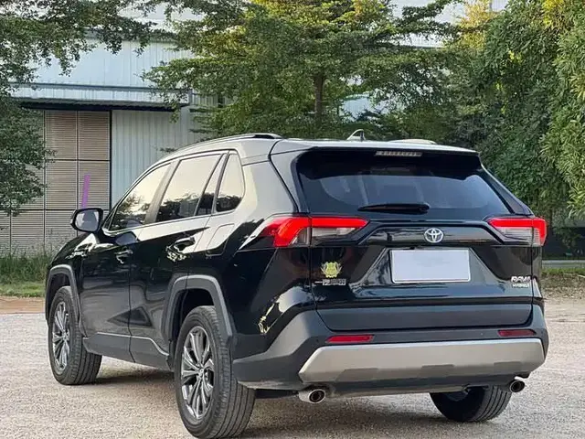 TOYOTA RAV4 2023