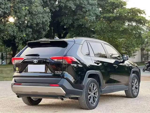 TOYOTA RAV4 2023