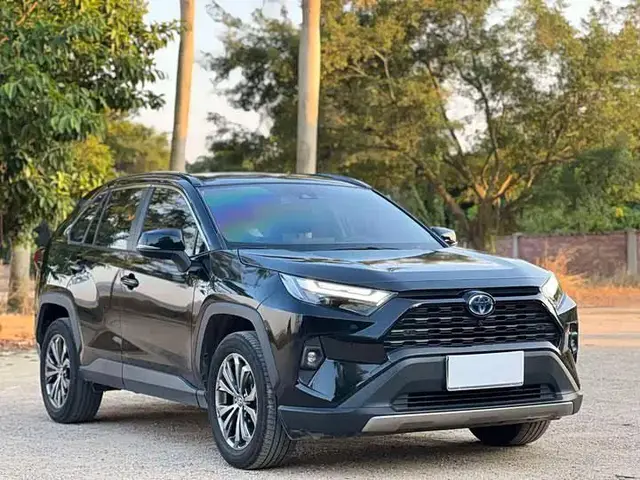 TOYOTA RAV4 2023
