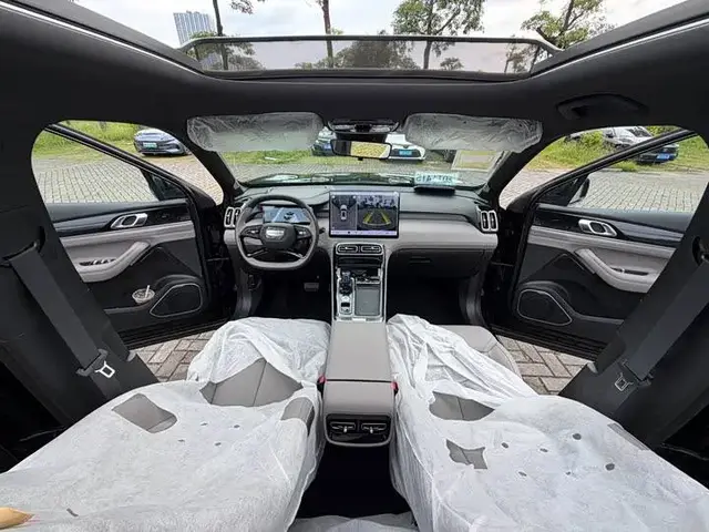 GEELY BOYUE L 2025