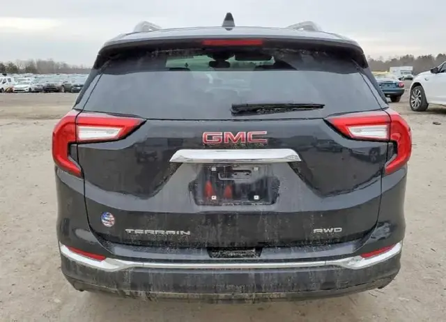 GMC TERRAIN SLT 2024