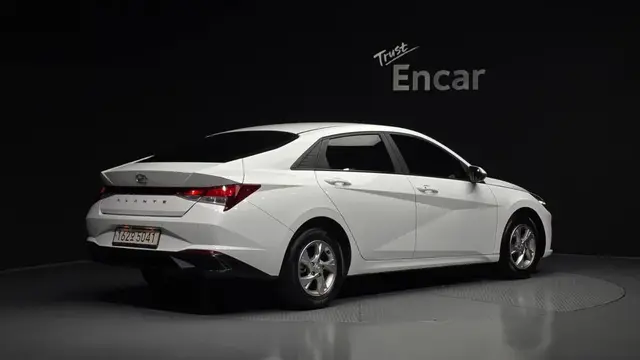 HYUNDAI AVANTE (CN7) 1.6 MODERN 2022
