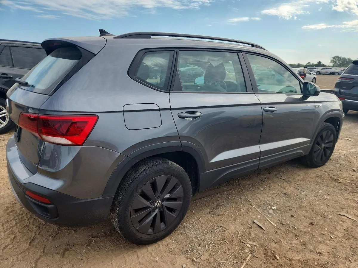 VOLKSWAGEN TAOS S 2022