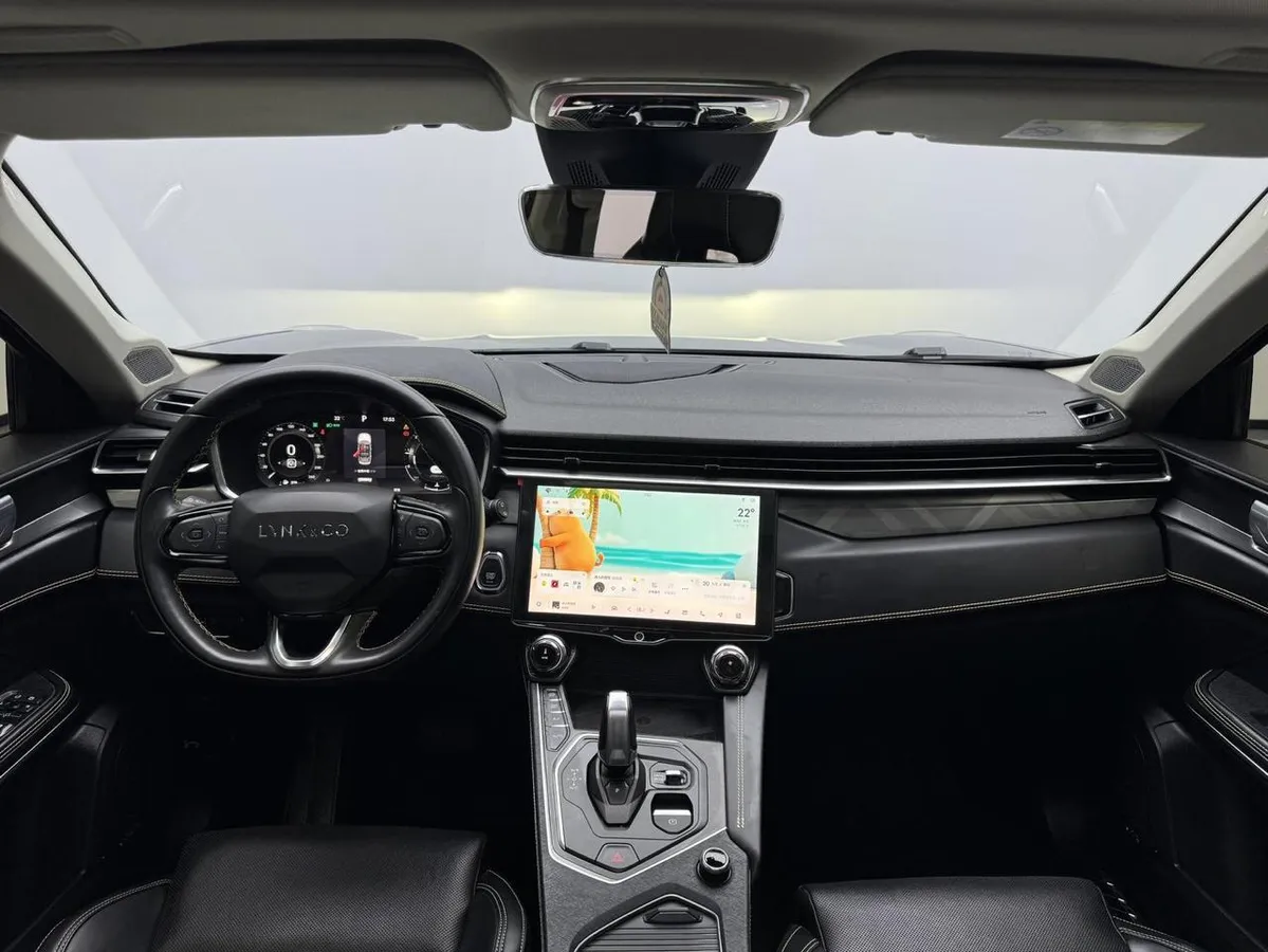 LYNK & CO 01 МАКСИМАЛЬНАЯ 2023
