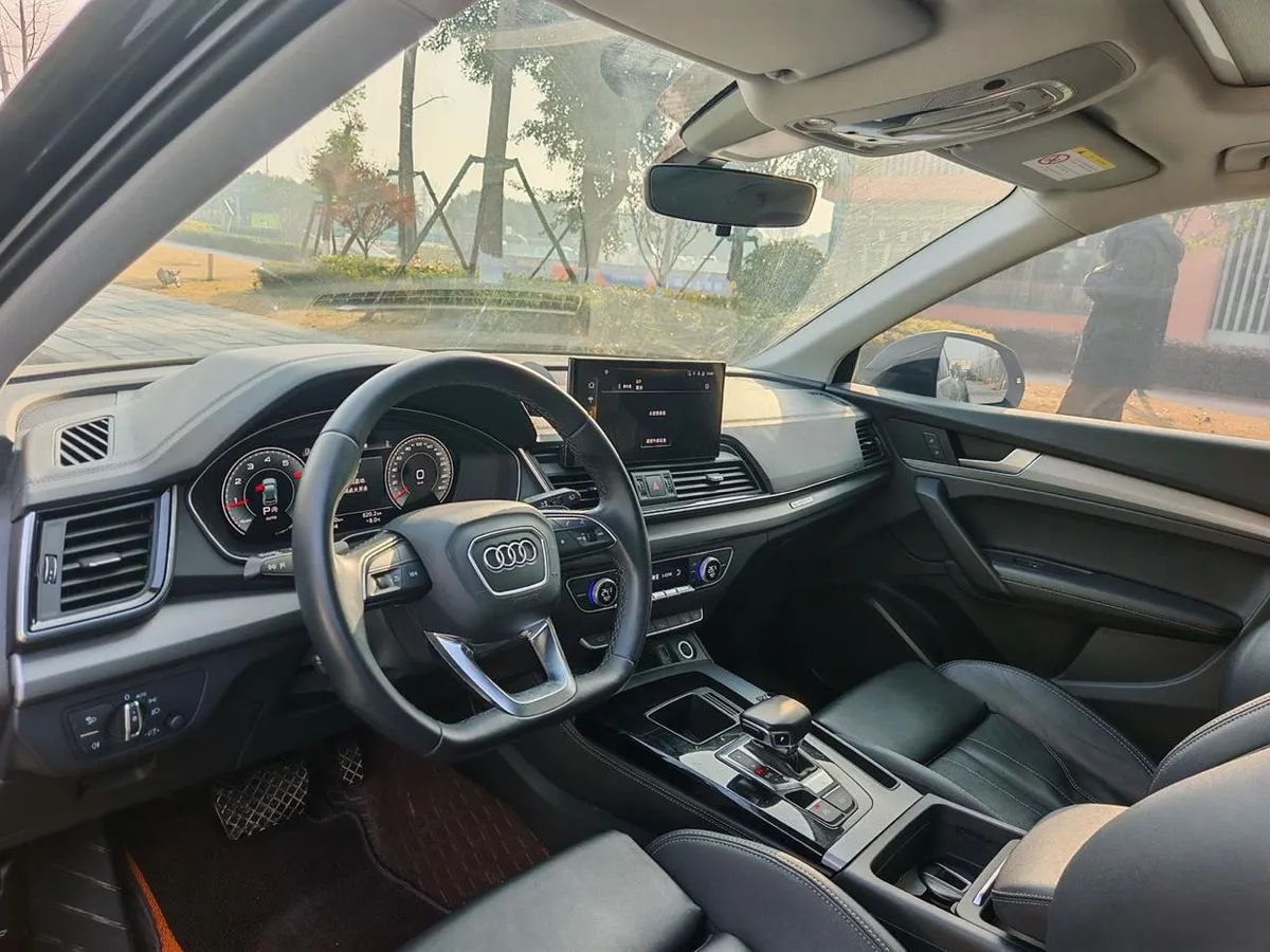 AUDI Q5L 2022