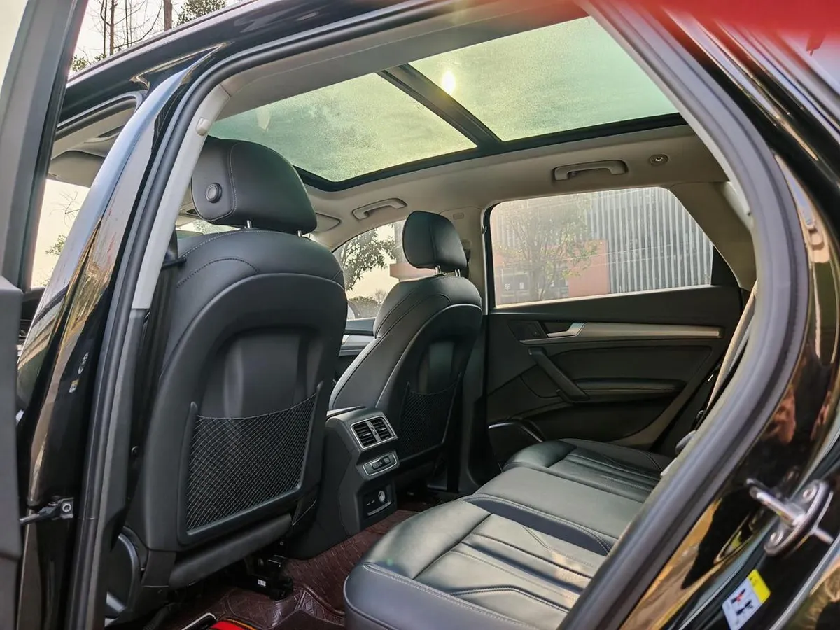 AUDI Q5L 2022