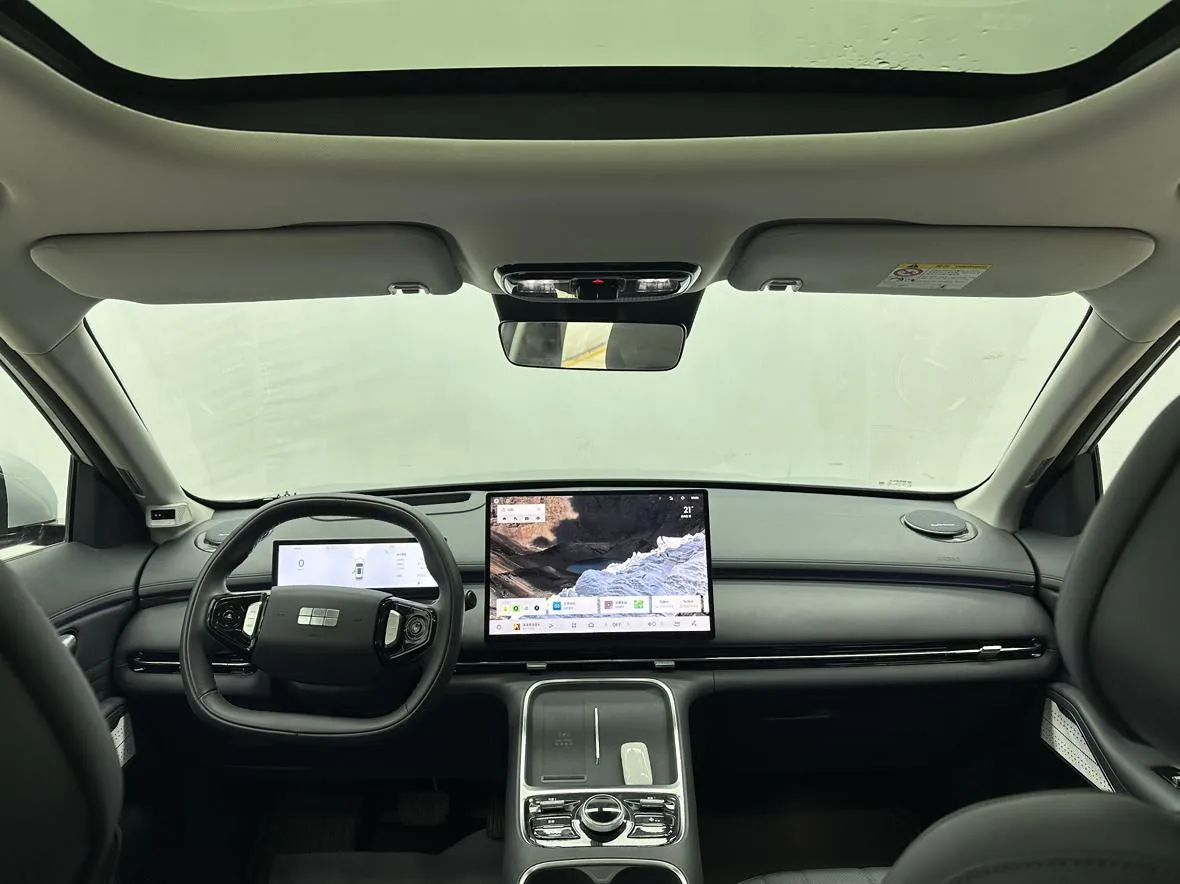 GEELY GALAXY STARSHIP EM-I МАКСИМАЛЬНАЯ 2026