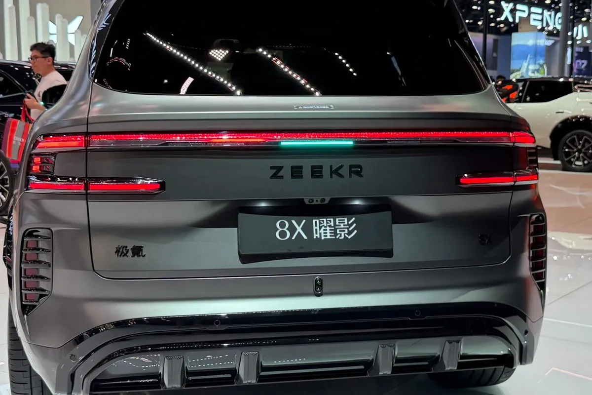 ZEEKR 8X МАКСИМАЛЬНАЯ 2026
